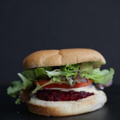 Beet Burger with Garlic Sriracha Aoli