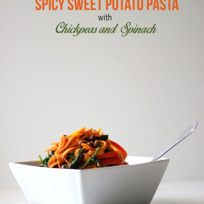 Spicy Sweet Potato Pasta with Chickpeas and Spinach #vegan #dinner