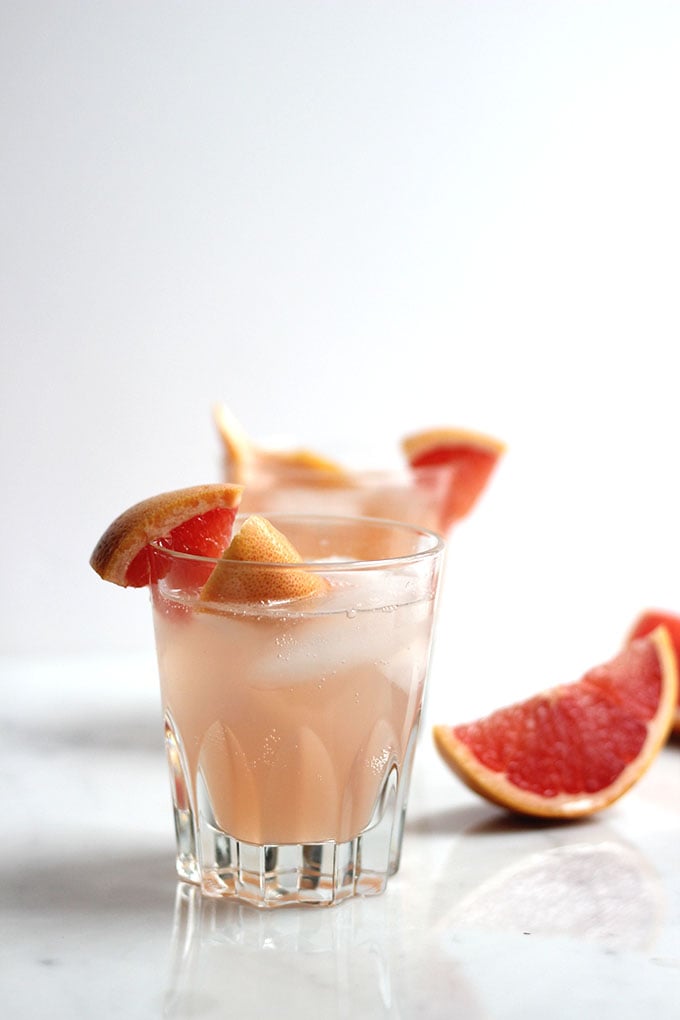 Ginger Grapefruit Cocktail | Dietitian Debbie Dishes