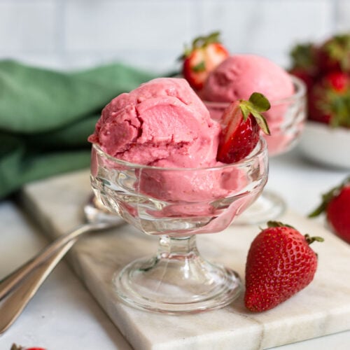 Strawberry Frozen Yogurt