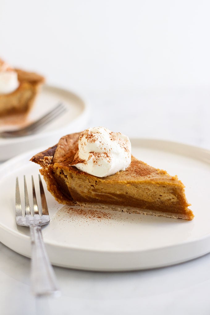 Vegan Pumpkin Pie with Cashew Cream Swirls