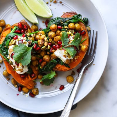 Curry Chickpea Stuffed Sweet Potato | Super simple dinner recipe