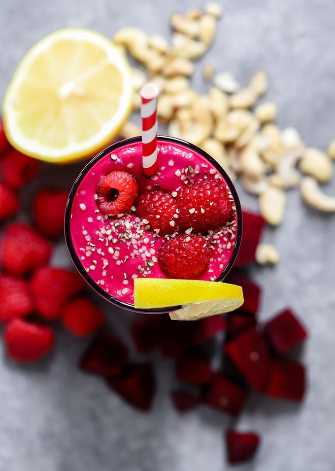 #ad Raspberry Beet and Lemon Smoothie | A healthy breakfast smoothie to start your day off right. #sharethesunshine