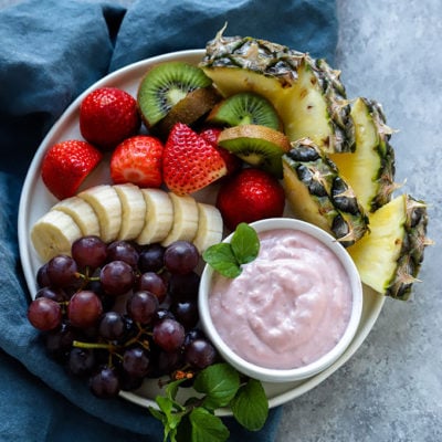 Healthy Strawberry Yogurt Fruit Dip