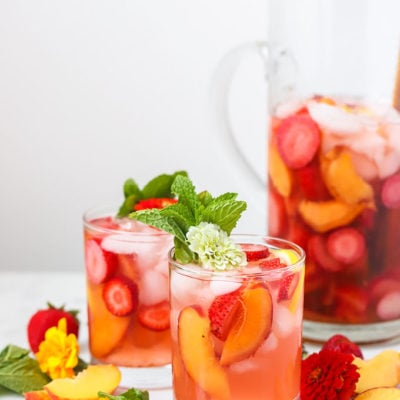 Peach and Strawberry Rosé Sangria | A simple sangria that is perfect for summer!