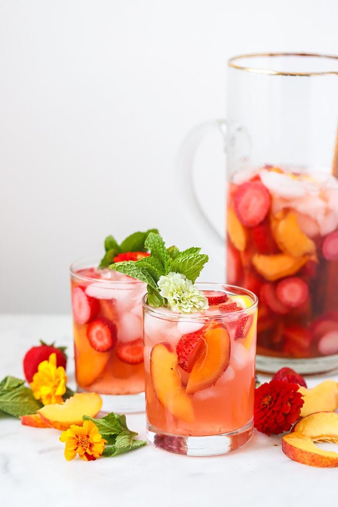 Peach and Strawberry Rosé Sangria | A simple sangria that is perfect for summer!