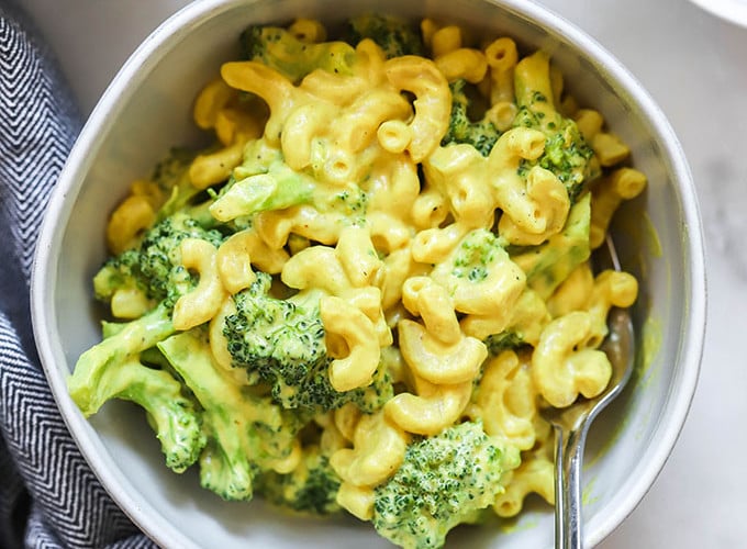 vegan macaroni and cheese with broccoli