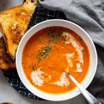 easy creamy vegan tomato soup
