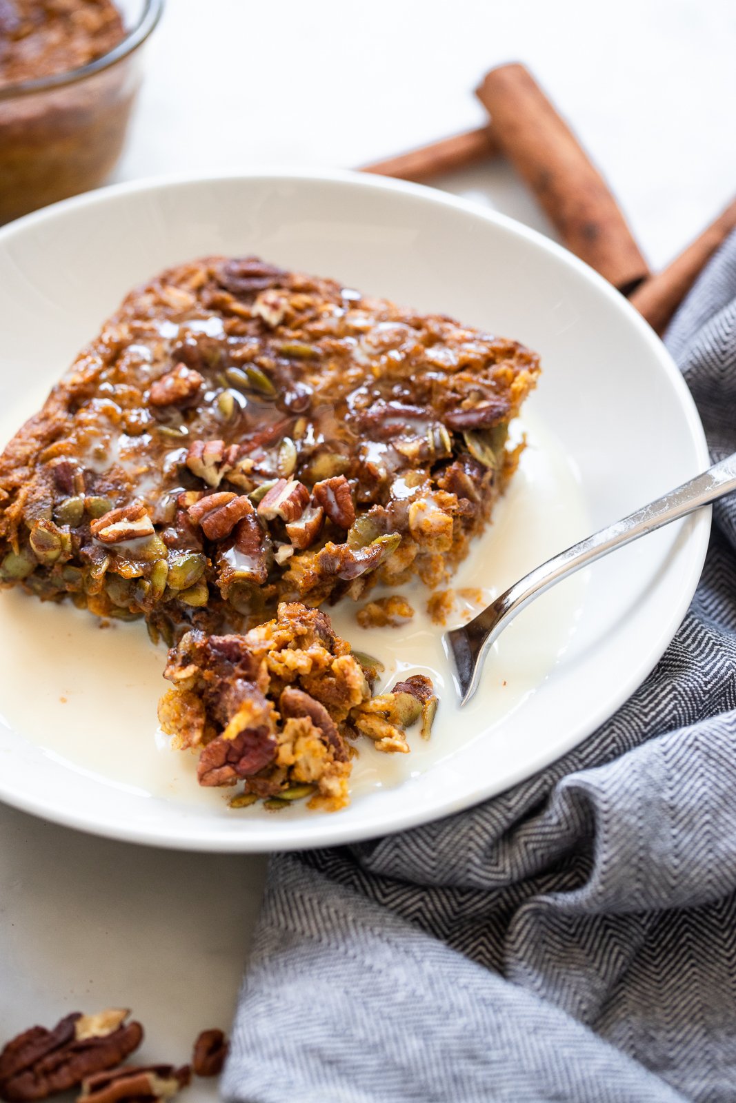 vegan pumpkin baked oatmeal