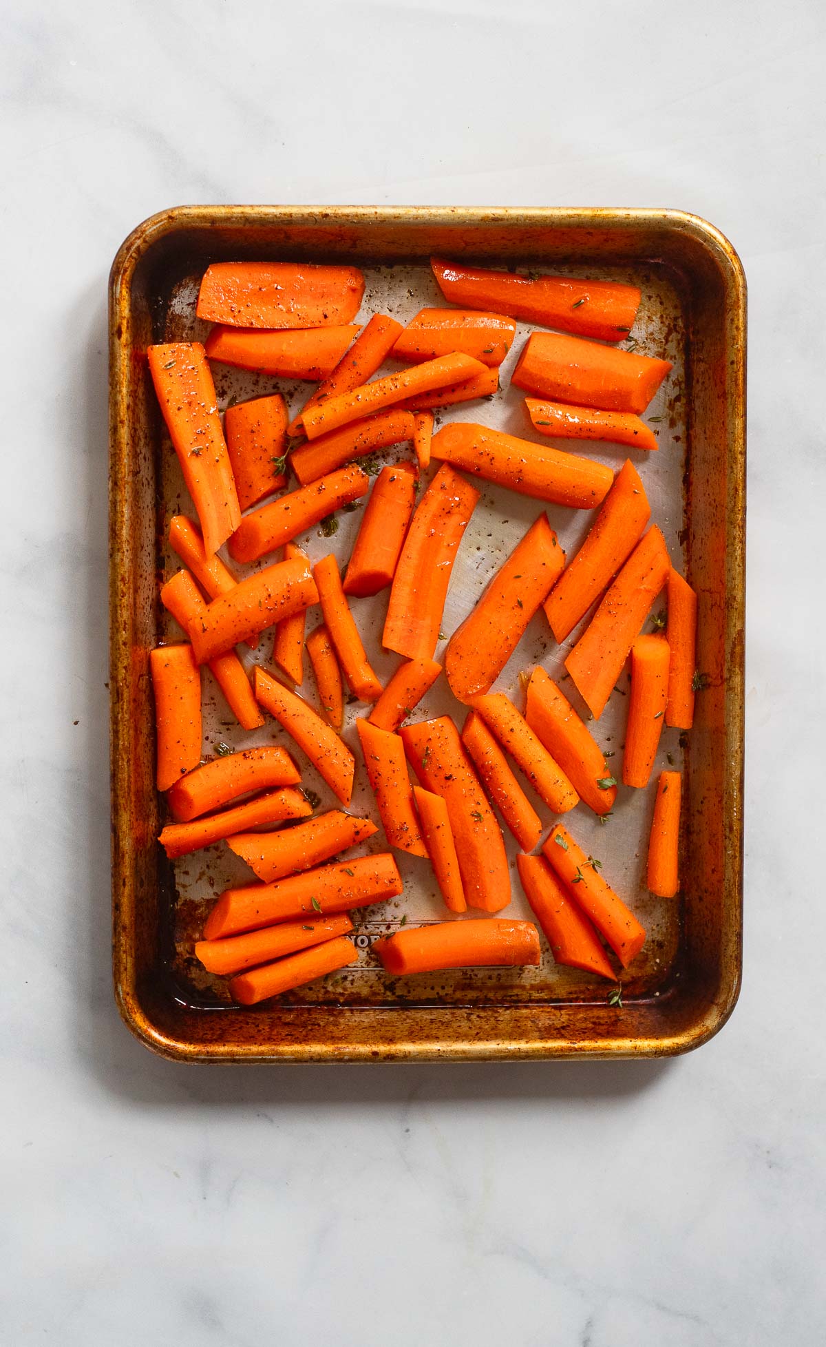 Roasted Carrots with Thyme | Dietitian Debbie Dishes