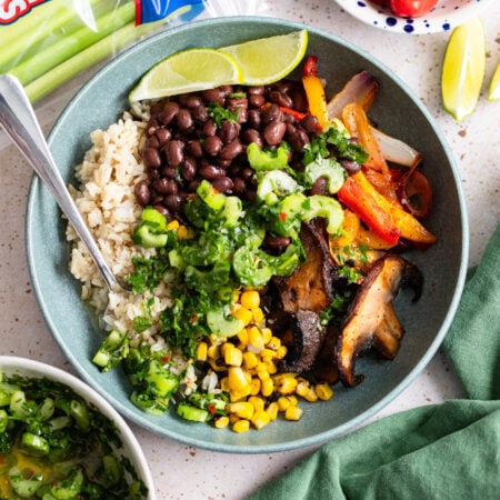 fajita bowl with celery chimicurri